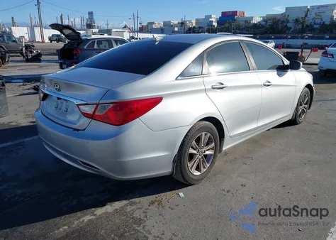 2013 Hyundai Sonata Gls z USA, uszkodzony, nr VIN 5NPEB4AC8DH660666